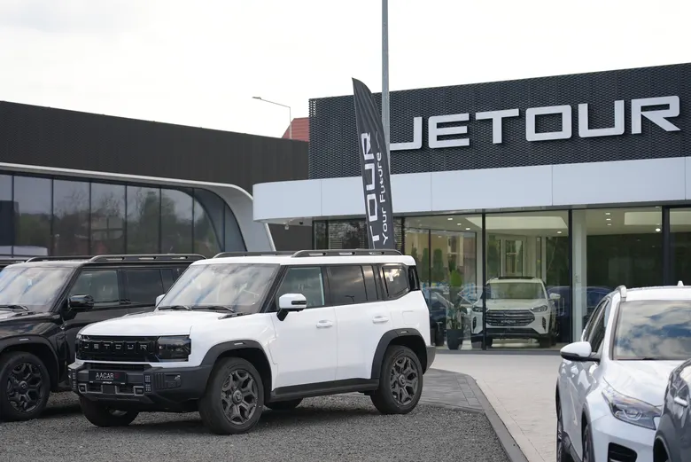 Salon i serwis AACAR Jetour w Jaworniku k. Myślenic